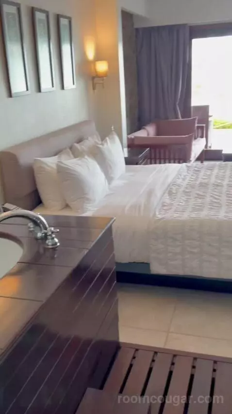 Deluxe Room (#112) picture #7