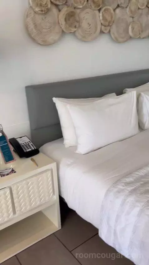 Junior Suite with Sea View (#63) bed picture #6