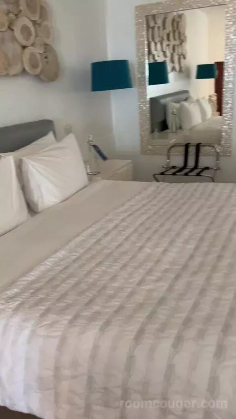 Junior Suite with Sea View (#63) bed picture #11