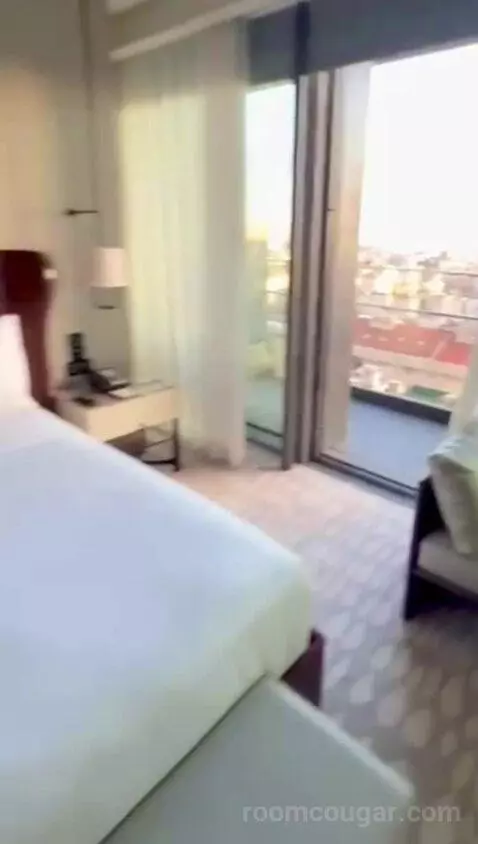 Fairmont Signature Terrace Suite Sea View and Lounge Access bed picture #8