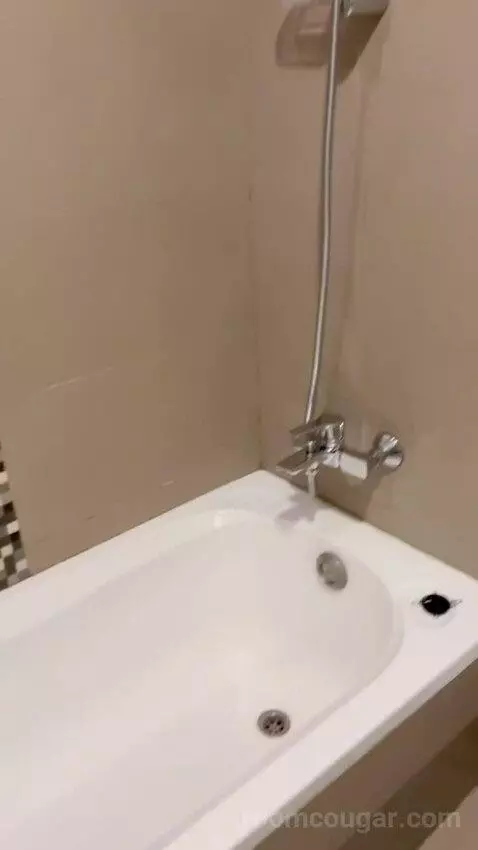 Standard Single Room (#325) bathroom picture #9