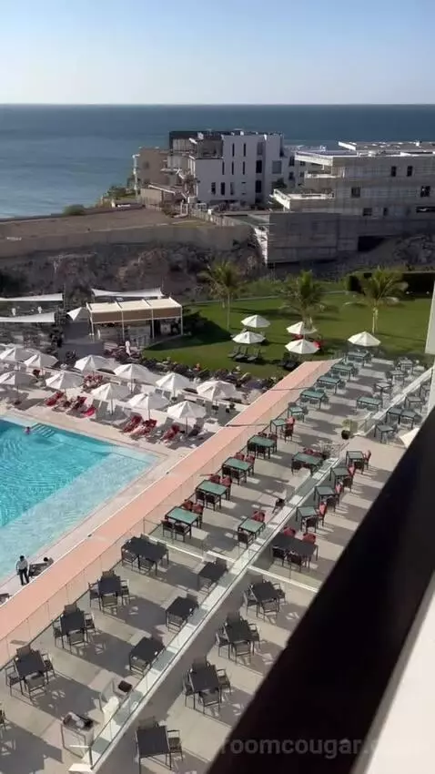 Executive Suite (#601) view picture #2