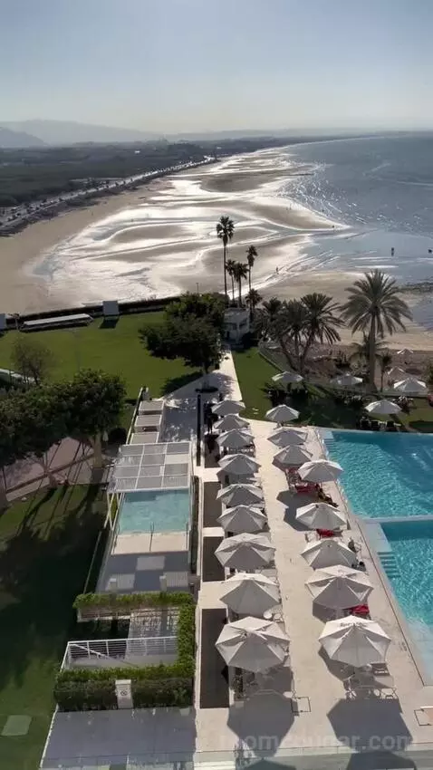 Executive Suite (#601) view picture #5