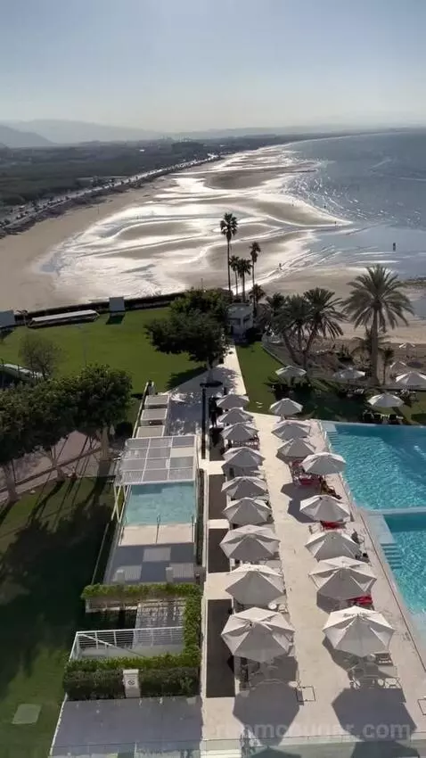 Executive Suite (#601) view picture #6