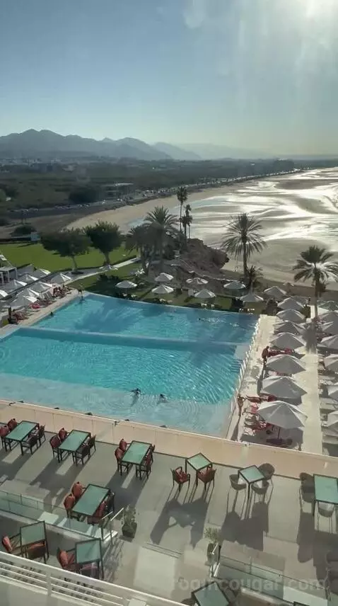 Queen Room (#411) view picture #6