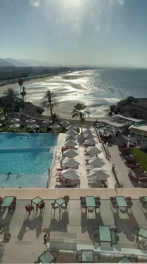 Queen Room (#411) view picture #8