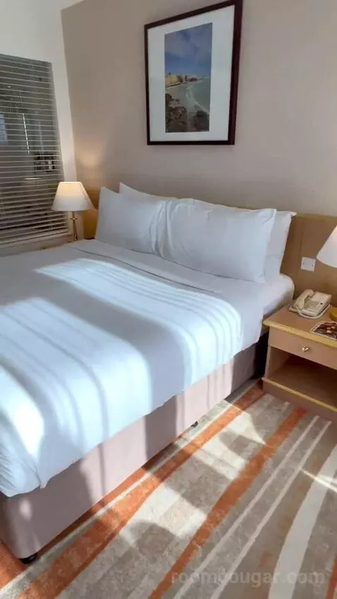 Standard Room with Balcony (#250) bed picture #10