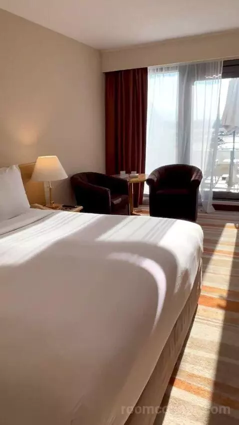 Standard Room with Balcony (#250) bed picture #3