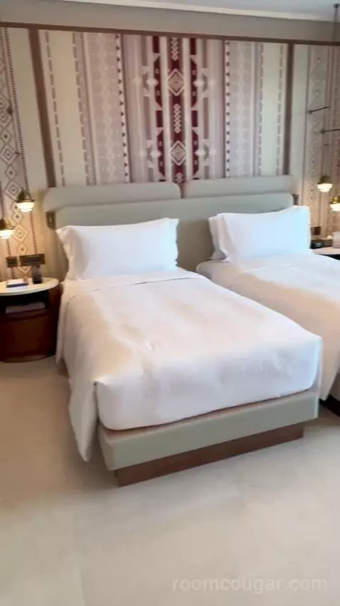 Club Mountain View Room (#211) bed picture #2