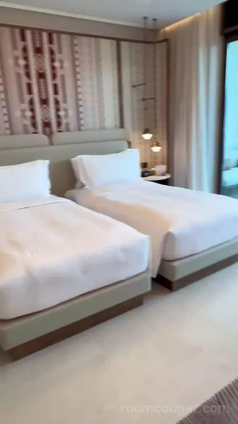 Club Mountain View Room (#211) bed picture #6