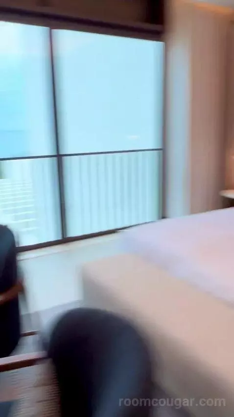 Sea View Suite (#219) bed picture #8