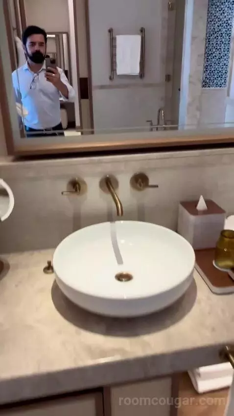 Sea View Suite (#219) bathroom picture #3