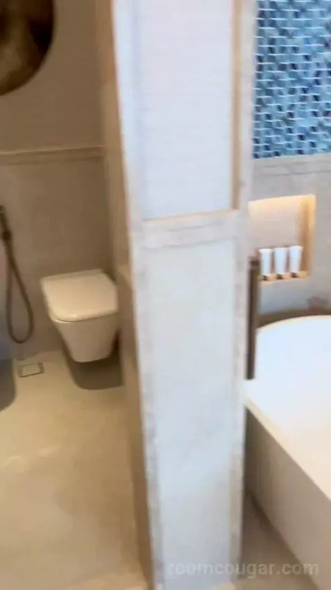 Sea View Suite (#219) bathroom picture #9