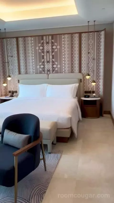 Sea View Suite (#219) bed picture #5