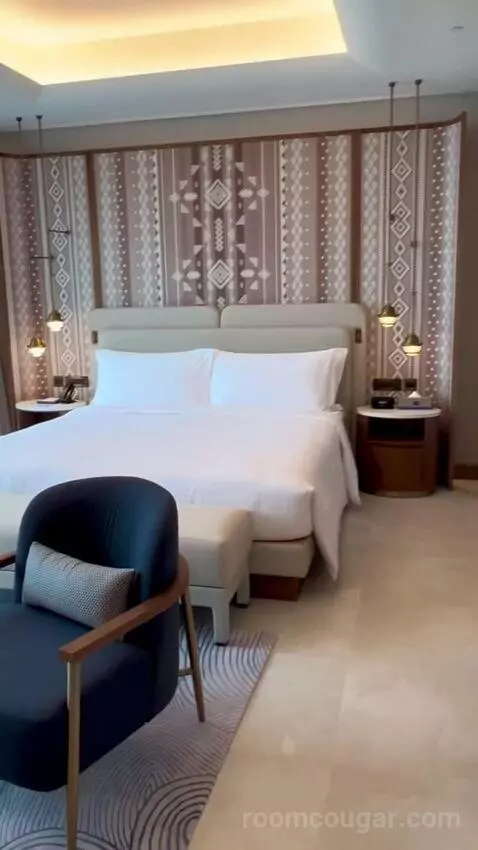 Sea View Suite (#219) bed picture #6