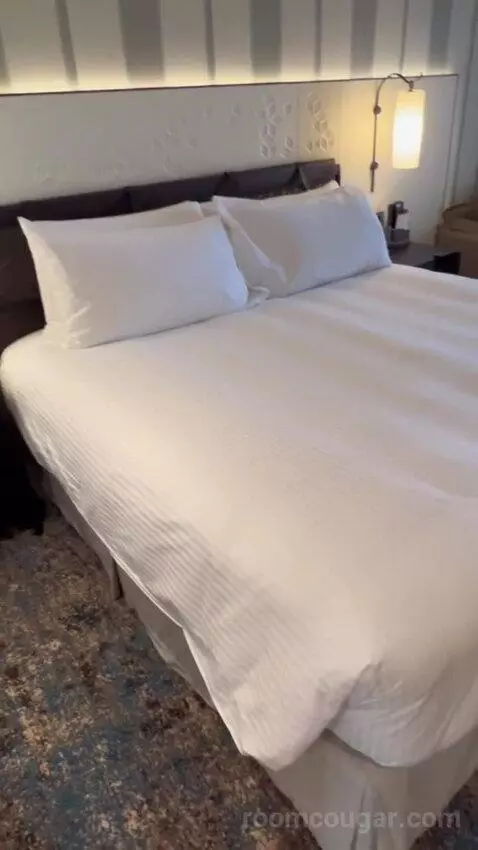 Premium Room City View (#446) bed picture #5