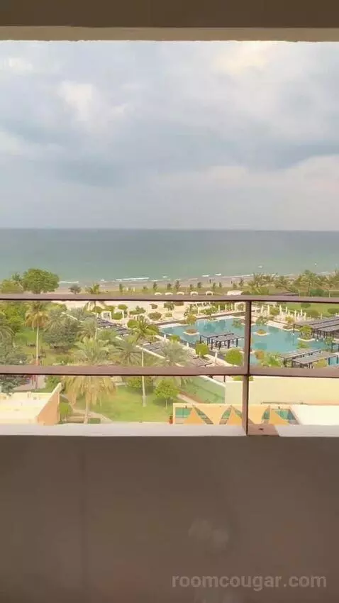 Executive Suite (#618) view picture #3