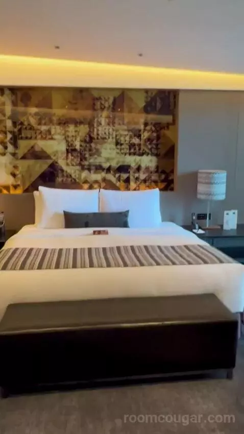 Marvelous Suite (#301) bed picture #6
