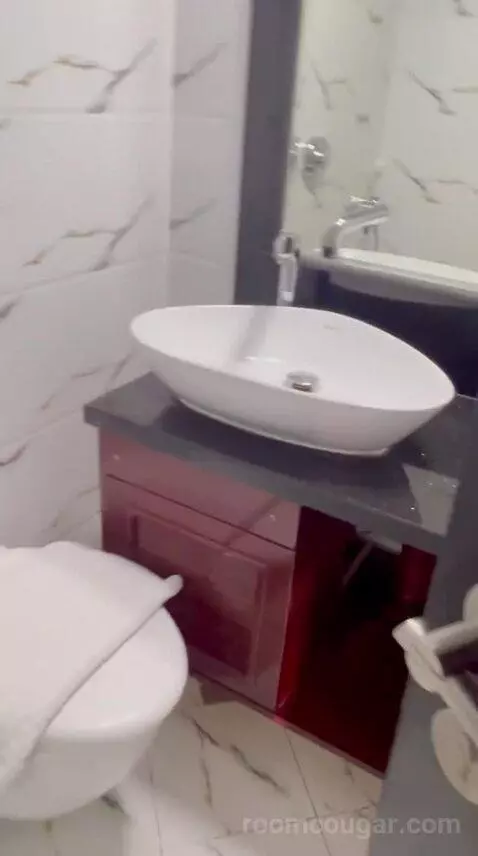 Headington Suite (#2302) bathroom picture #6