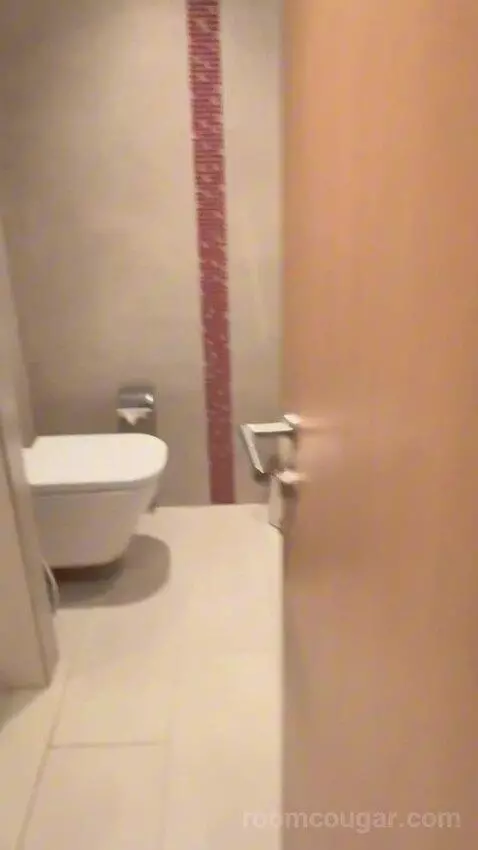 Superior King Room (#126) bathroom picture #2