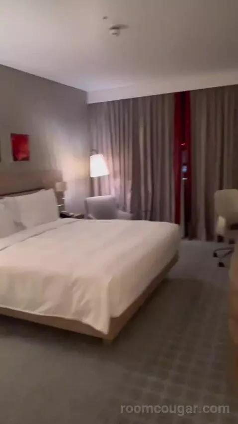 Superior King Room (#126) bed picture #9