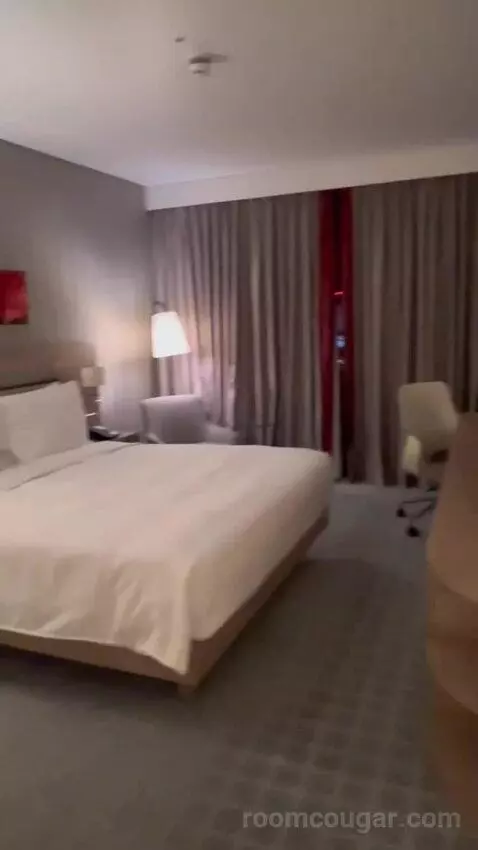 Superior King Room (#126) bed picture #10