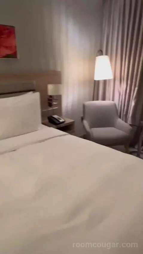 Superior King Room (#126) bed picture #1