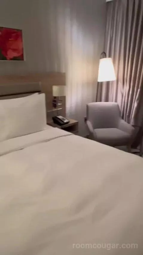 Superior King Room (#126) bed picture #2