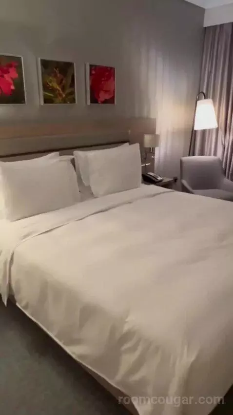 Superior King Room (#126) bed picture #5