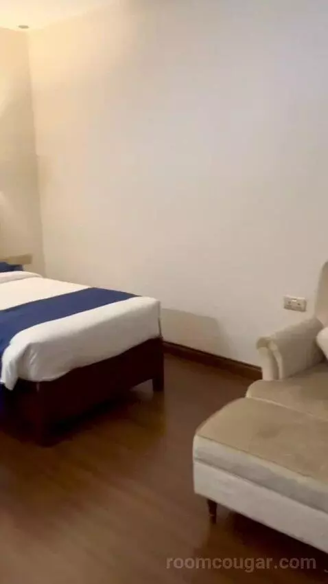 Standard Twin Room (#2101) bed picture #10