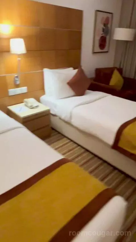Standard Twin Room (#120) bed picture #5