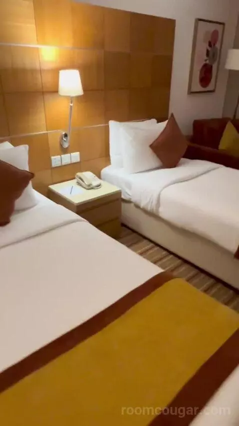 Standard Twin Room (#120) bed picture #7