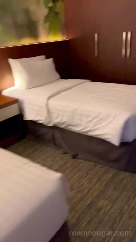 Deluxe Twin Room (#625) bed picture #12