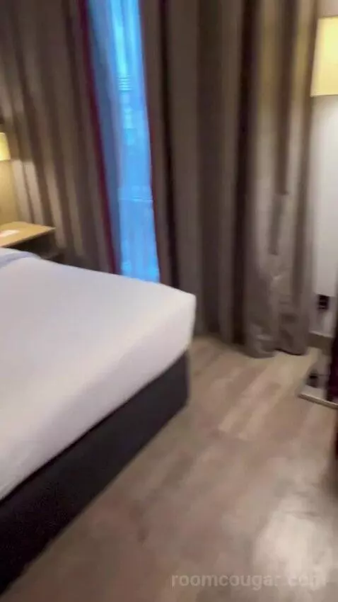 Executive King Suite (#622) bed picture #3
