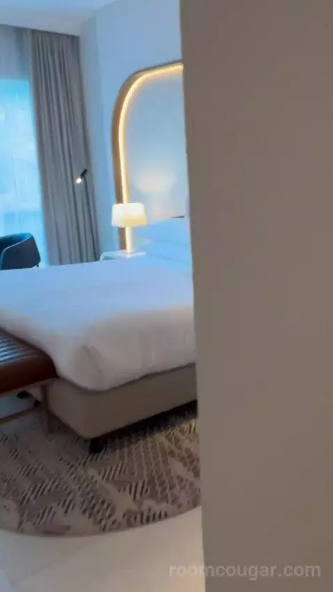 Family Suite, Club Lounge Access, 2 Bedroom Suite (#155) bed picture #2