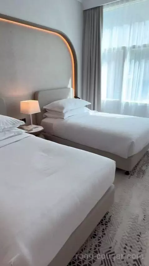 Family Suite, Club Lounge Access, 2 Bedroom Suite (#155) bed picture #5