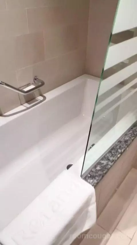Newly Renovated - Sea Front View Room with Balcony - King Bed (#1802) bathroom picture #4