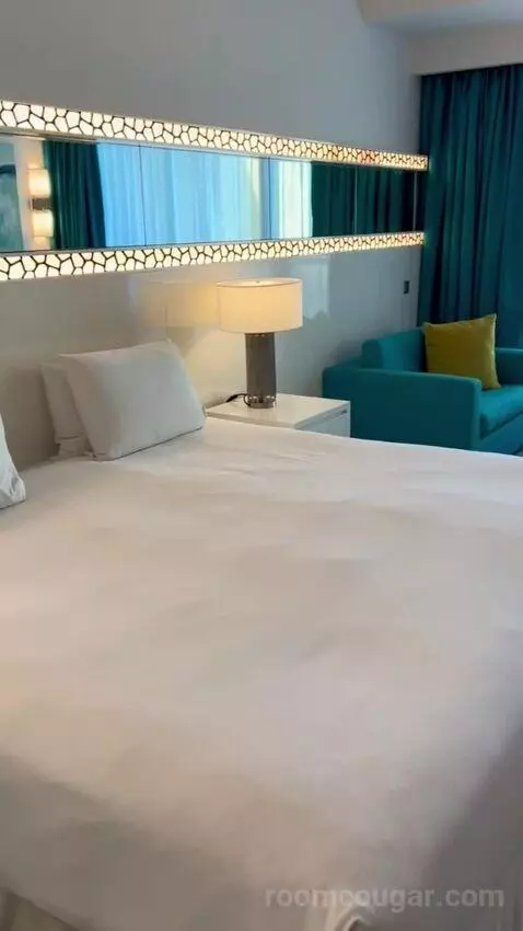 Double or Twin Room with Sea View (#1412) bed picture #10