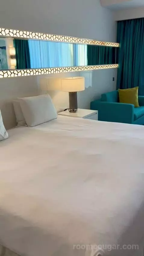 Double or Twin Room with Sea View (#1412) bed picture #11
