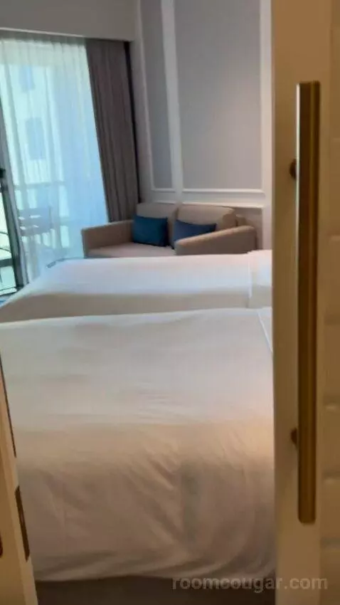 Superior Room with Two Single Beds - Partial Sea View/Pool Access (#1614) bed picture #2