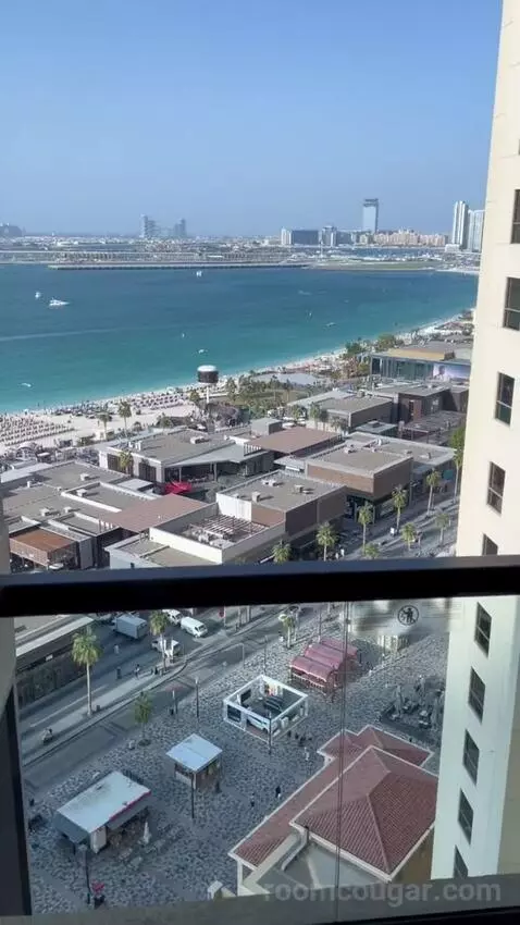 Prestige King Suite with Partial Sea View - Club Access (#1613) view picture #5
