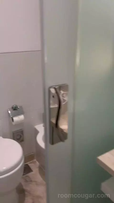 Prestige King Suite with Partial Sea View - Club Access (#1613) bathroom picture #7