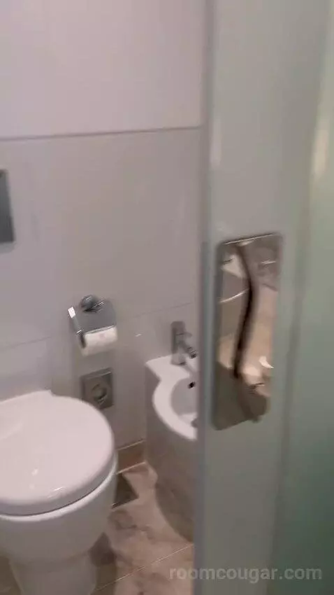 Prestige King Suite with Partial Sea View - Club Access (#1613) bathroom picture #8