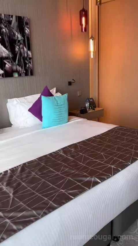 Premium Double Room (#911) bed picture #4
