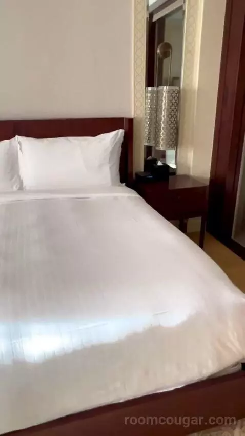 Club Ocean Deluxe Room, Balcony with Ocean View, Club Lounge Access with 5 Culinary Presentations Including Breakfast and Free F (#652) bed picture #12