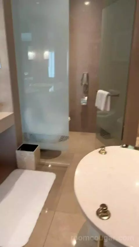 Club Ocean Deluxe Room, Balcony with Ocean View, Club Lounge Access with 5 Culinary Presentations Including Breakfast and Free F (#652) bathroom picture #3