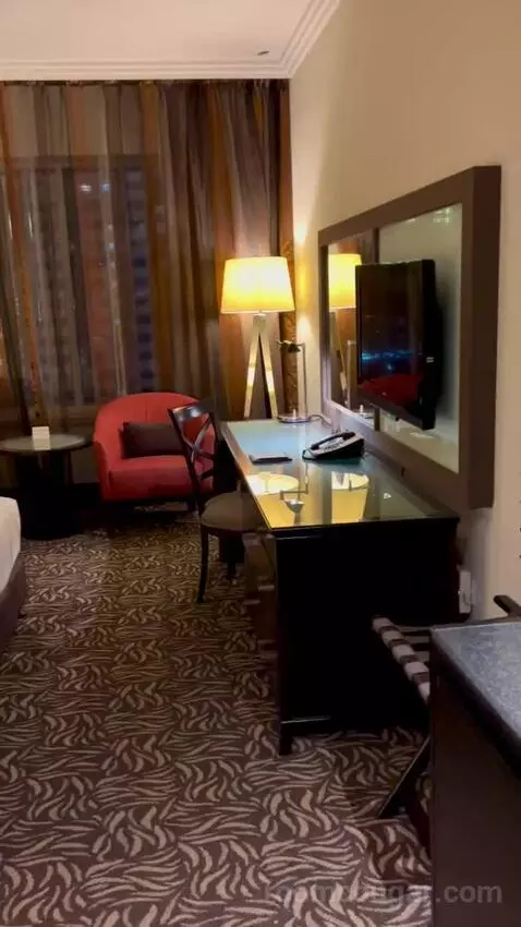 Superior King Room (#815) picture #1