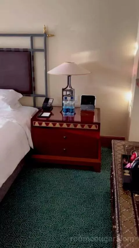 King Room (#349) bed picture #4