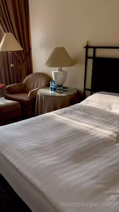 King Room (#349) bed picture #11