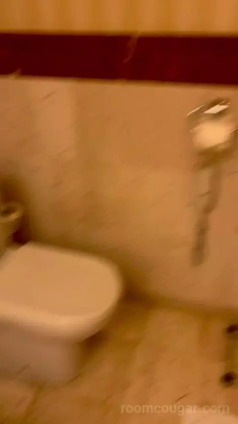 King Room (#349) bathroom picture #7